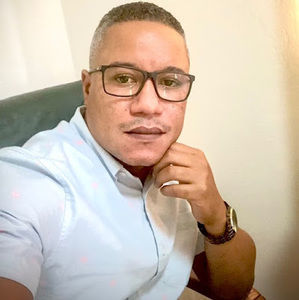 Meet your Posher, Hansel luis